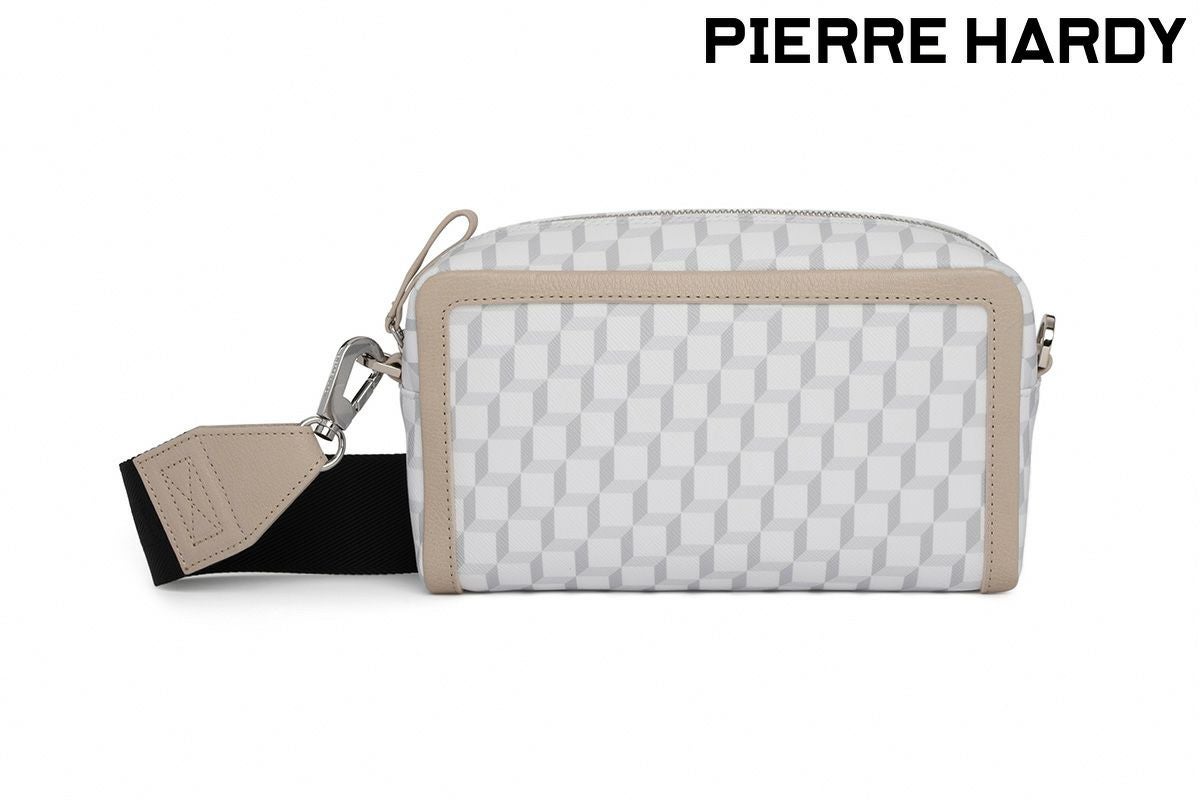 ピエールアルディ カメラバッグ PIERRE HARDY vv08_ns25cvcbgk の通販