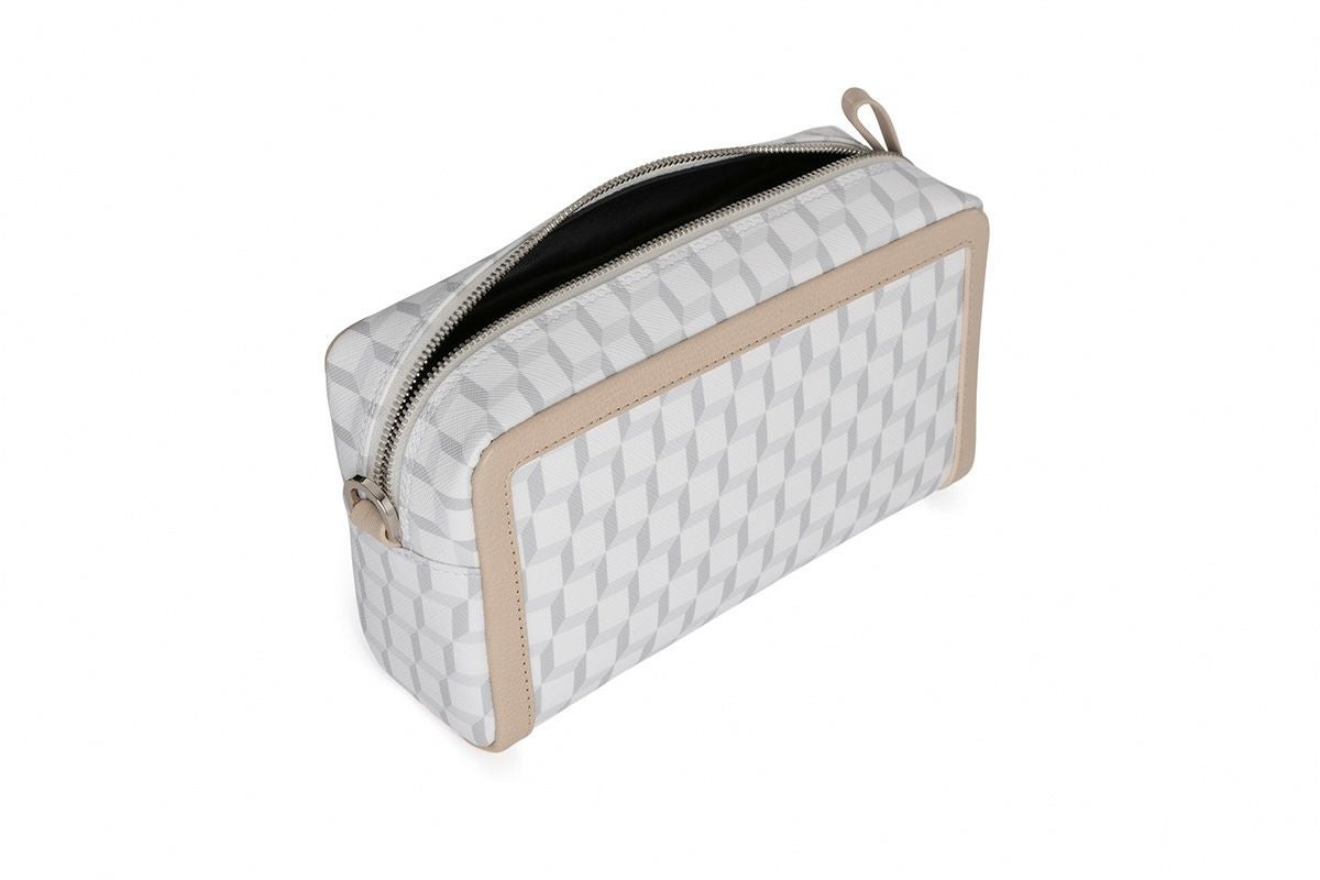 PIERRE HARDY camera Bag 傷汚れなし PIERRE HARDY(ピエールアルディ) カメラバッグはアイコニックな魅力で