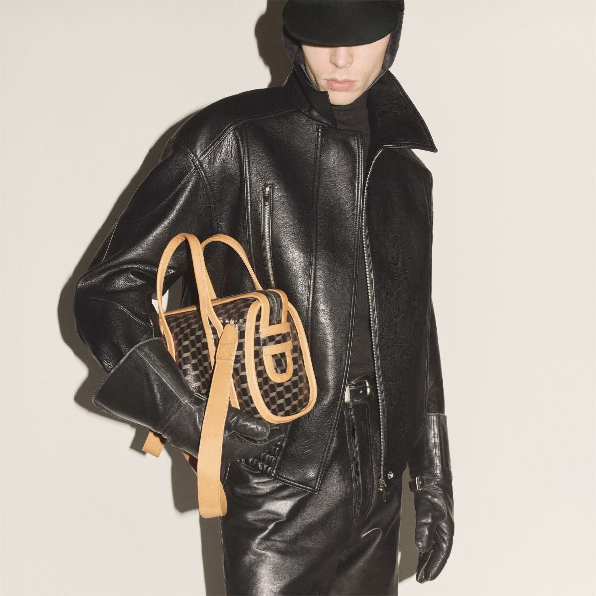 【美品】PIERRE HARDY ミニキャブバッグ PIERRE HARDY ミニキャブバッグ | NAJA FIOREのBLOG