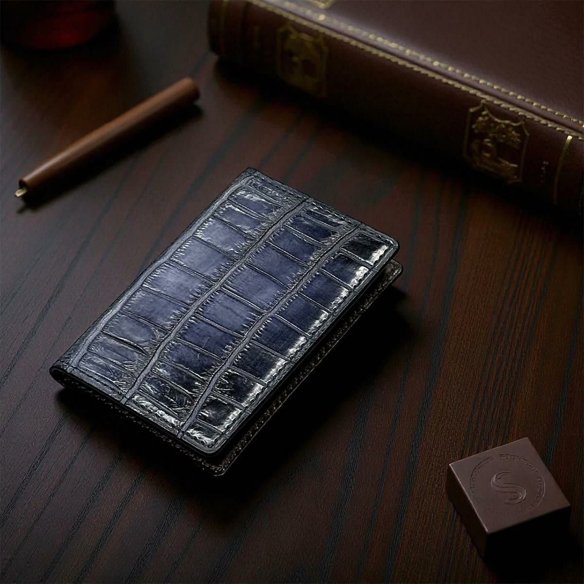 クアトロガッティ クロコダイル カード入れ (名刺入れ) パティーヌネイビー 国産(日本製) Quattro Gatti 8209sp　2